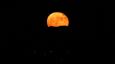 La luna har� en enero algo ins�lito en 150 a�os
