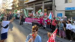 Los sindicatos de la ense�anza no concertada se manifestaron ante la delegaci�n de la Conseller�a de Educaci�n en Ourense.