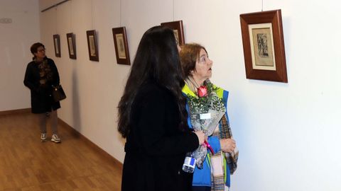 En la casa de cultura de Lousame se inaugur� la exposici�n �As mulleres na biblia�