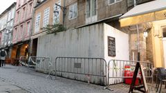 El edificio lleva varios años vallado