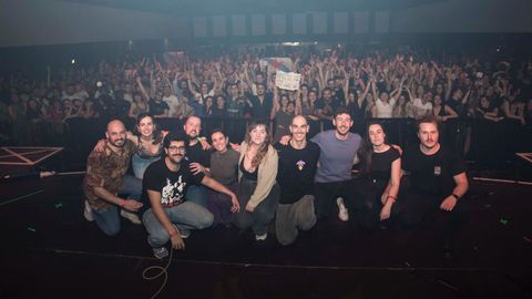 A música con raíces triunfa nas grandes salas. Un dos maiores éxitos da cultura galega en Bruxelas é o festival EmigraSON, que está a converterse nun referente con cada vez máis peso: as actuacións dos músicos galegos enchen as grandes salas da capital