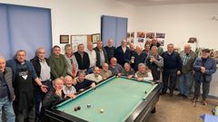 Participantes en el campeonato de tute de Brexo-Lema, en Cambre