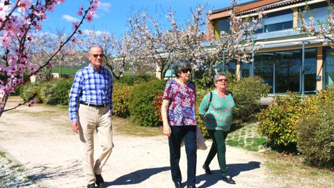 Juan Luis, Pilar y Carmen, tres de los vecinos de Trabensol.