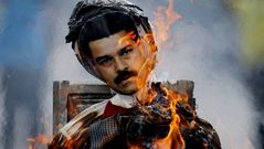Nicol�s Maduro, �quemado� durante la Quema de Judas