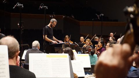 Dima Slobodeniouk dirige a la Orquesta Sinf�nica de Galicia en la nueva grabaci�n de Stravinski