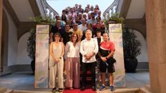 Los responsables de los clubes de las Escolas Deportivas se reunieron con el alcalde, Miguel Anxo Fern�ndez Lores, y la concejala de Deportes, Anabel Gul�as