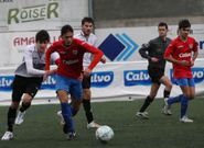 El Berganti�os y el Ourense lucharon en el partido. 