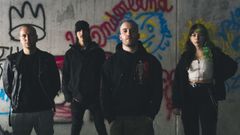 Makar, Mario, Angel, Billy (de izquierda a derecha) forman la banda Declinare. La banda gan la batalla musical del Flores Rock, donde pudieron actuar. El premio les sirvi para grabar el videoclip oficial de su segundo single y ahora trabajan en un EP que ver la luz a finales de este verano.