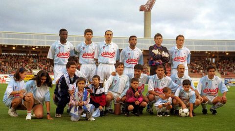 Foto de grupo antes del partido en San L�zaro ante el M�rida. De pie: Ohen, Fabiano, Bellido, Passi, Falag�n, Christensen; agachados: Nacho, Villena, Abad�a y Jos� Ram�n.