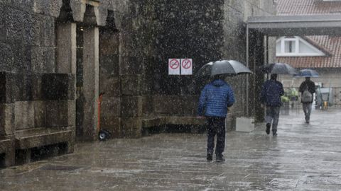 Un d�a de lluvia en Santiago del mes de enero.