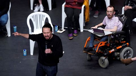 El candidato de Unidas Podemos, Pablo Iglesias, y el portavoz parlamentario, Pablo Echenique, este jueves en un acto en Legan�s