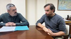 Daniel P�rez y Juan Seoane, ayer en el Concello
