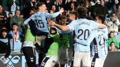 Los jugadores del Celta, celebrando uno de los goles ante el Rayo Vallecano.