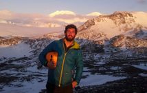 Andr�s Gir�ldez cuenta ya en su curr�culo con m�s de una veintena de expediciones al Polo Sur.