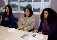 Las representantes nacionalistas ayer en Corcubi�n.