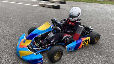 Alejandro M�ndez j�nior, montado en su kart en el circuito de sus padres en Tapia de Casariego.