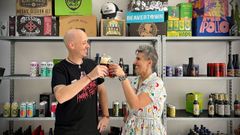 H�ctor Alcolea y Karol Herrero en su local de la calle la Lila de Oviedo.