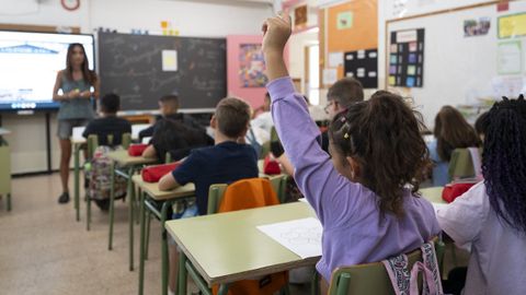 Alumnos en una escuela de Figueres (Gerona)