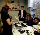 Jaime Romero (en su despacho,) destaca que Vigo tiene mucha documentaci�n de propiedad urbana. 