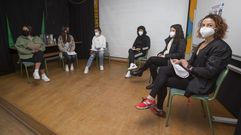 Charla-debate sobre el deporte femenino en la Costa da Morte, en el IES de Baio
