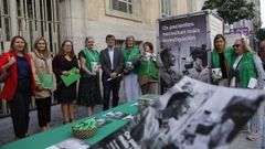 La exposici�n se abri� este lunes en la calle del Paseo