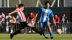 El fabrilista Jairo, titular con el D�por, intenta salvar la entrada de Dani