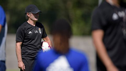 Anquela Requexon Real Oviedo.Anquela, en El Requexon