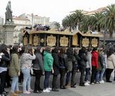 Portadoras de una de las im�genes en los ensayos de la semana pasada.