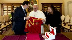 Una camiseta de la seleccin para el papa