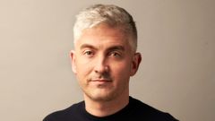 Mart�n Torres, m�dico, acaba de publicar su primera novela.
