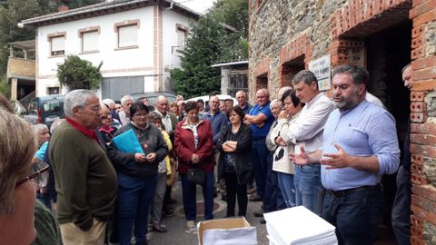 Entrega de las fincas resultantes de las concentraciones parcelarias en Tineo