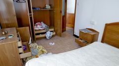 Estado en el que qued� una de las habitaciones del narcopiso okupado en A Coru�a.