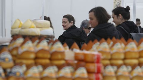 Primer d�a de la Feira do Queixo de San Sim�n da Costa en Vilalba