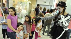 La apertura de tiendas se vio acompa�ada de diversas actividades de ocio para los chavales. 