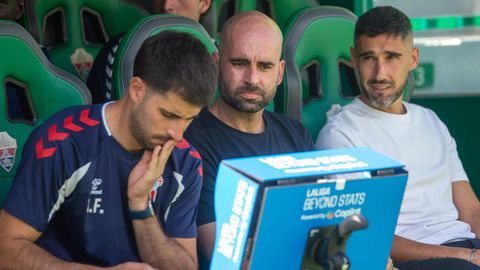 Claudio Gir&aacute;ldez y los miembros de su cuerpo t&eacute;cnico en el Celta Christian Fern&aacute;ndez y R&oacute;ber Fern&aacute;ndez.