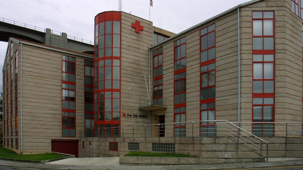Hace 30 años, Cruz Roja inauguraba en Ourense una sede propia tras años de esfuerzo