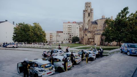 Las mejores imgenes del Rali Comarca do Carballio.La ceremonia de salida y el tramo espectculo abrieron la carrera carballiesa