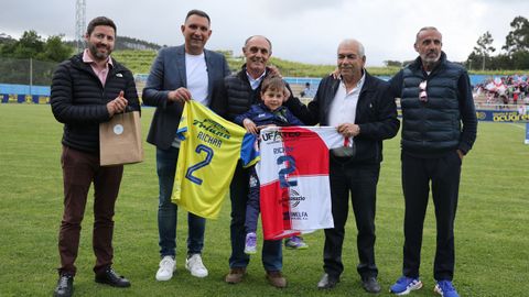 Las im&aacute;genes del derbi entre el Cambados y el Arousa