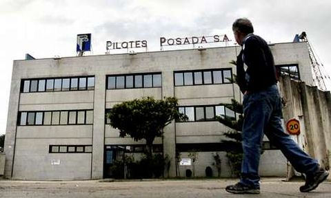 La sede de la empresa Pilotes Posada está situada en la carretera de Baiona.