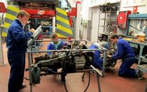 Los institutos cuentan con talleres bien dotados como este del instituto Laxeiro de Lal�n