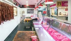 La reforma se bas� en un modelo de tienda local moderna. 