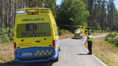 El helic�ptero medicalizado se traslad� a Ligonde, en Monterroso, para trasladar a un ciclista que sufri� una ca�da