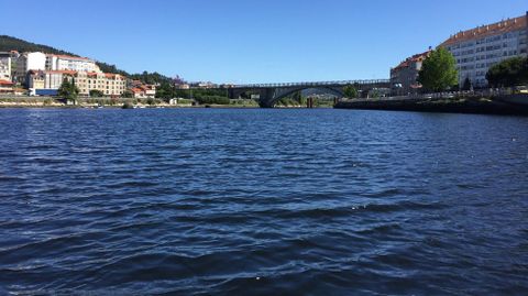 El r�o L�rez, a su paso por Corbaceiras en Pontevedra, una de las zonas pendientes de dragado