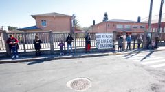 El domingo 21 tuvo lugar una nueva protesta en Baamonde contra el cierre del colegio