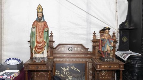 Otras de las piezas que tiene Csar Antigedades este ao en la feria de A Pontenova