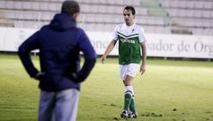 El castellonense Tena fue expulsado con tarjeta roja directa en el partido de la pasada jornada de liga frente al Lealtad. 