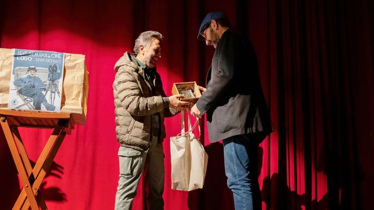Pazo de Orbn recibi el premio del certamen de escaparates de la Semana de Cine de Lugo