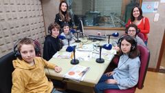 <span lang= gl >Estudantes do colexio lucense, en Radio Voz</span>