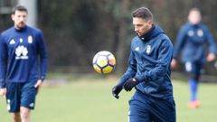 Rocha Real Oviedo Requexon.David Rocha, durante un entrenamiento en El Requexon