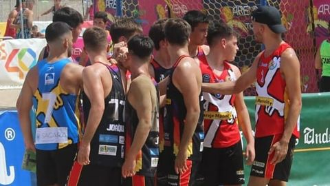 Villa de Gij�n Balonmano Playa, primer club gijon�s de balonmano playa en colocar su equipo cadete entre los cinco mejores equipos de Espa�a